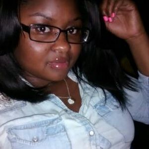 Meet your Posher, Ebony